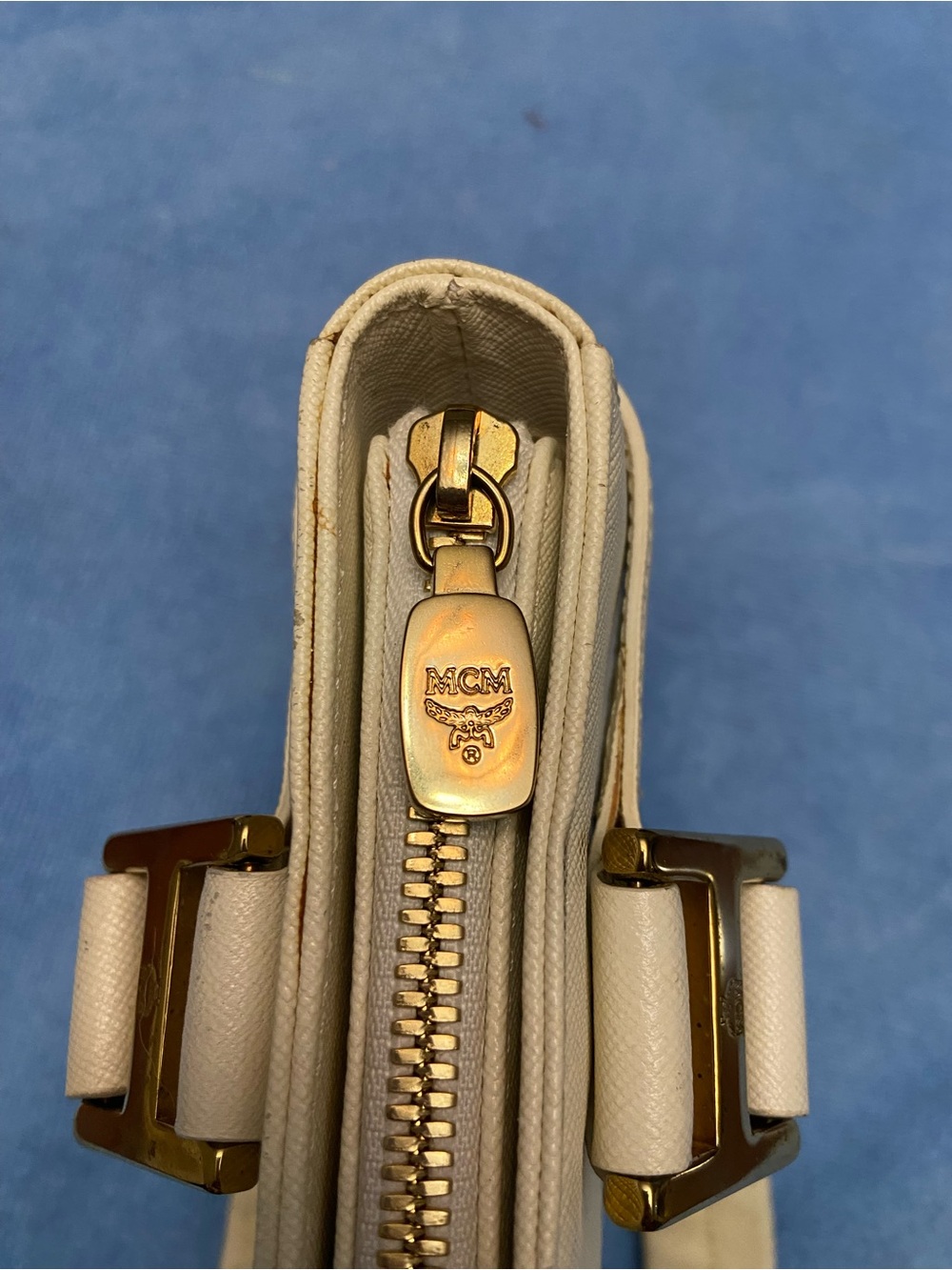 Authentic MCM Ivory Leather Boston Tote / Crossbody with Gold Hardware & Chain - Picture 14 of 16